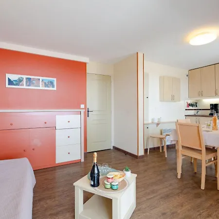 Village Cap Esterel - L'esquinade-95 By Interhome *
