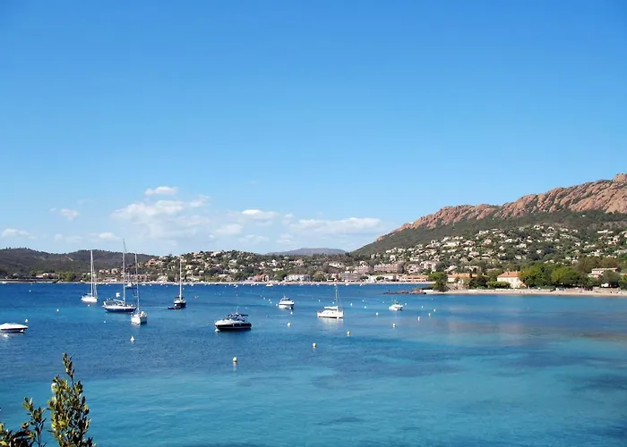 L'esquinade - G3 122 By Interhome *