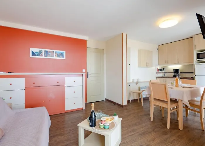 L'esquinade - G3 122 By Interhome *