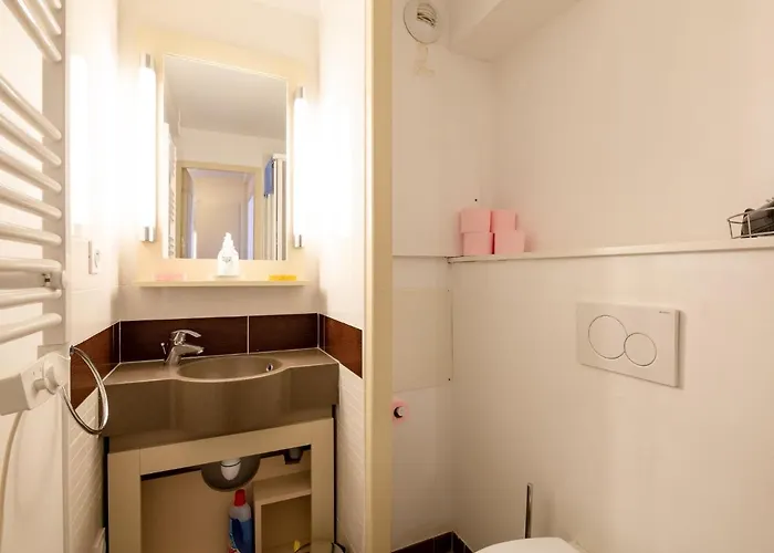 L'esquinade - G3 122 By Interhome *