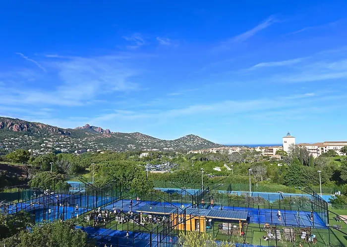 L'esquinade - G3 122 By Interhome Saint-Raphaël